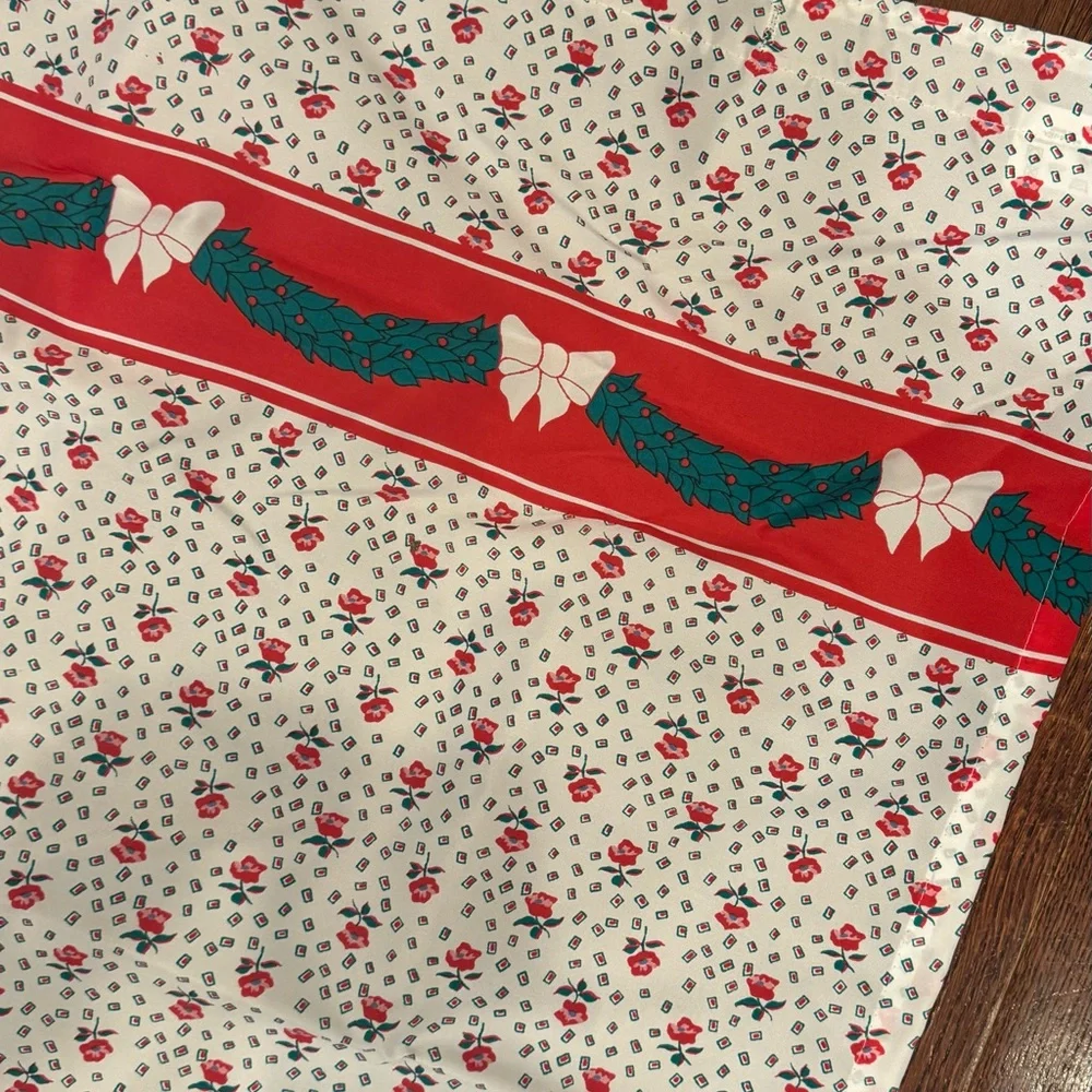 Vintage Christmas Shower Curtain New in Box Coquette Bows Holly Sleigh Made USA
